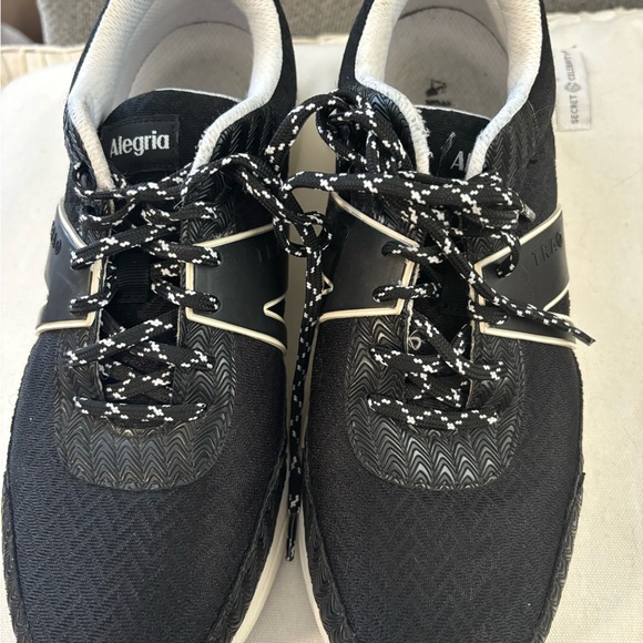 Traq by Alegria | Shoes | Traq By Alegria Black Sneakers With ...